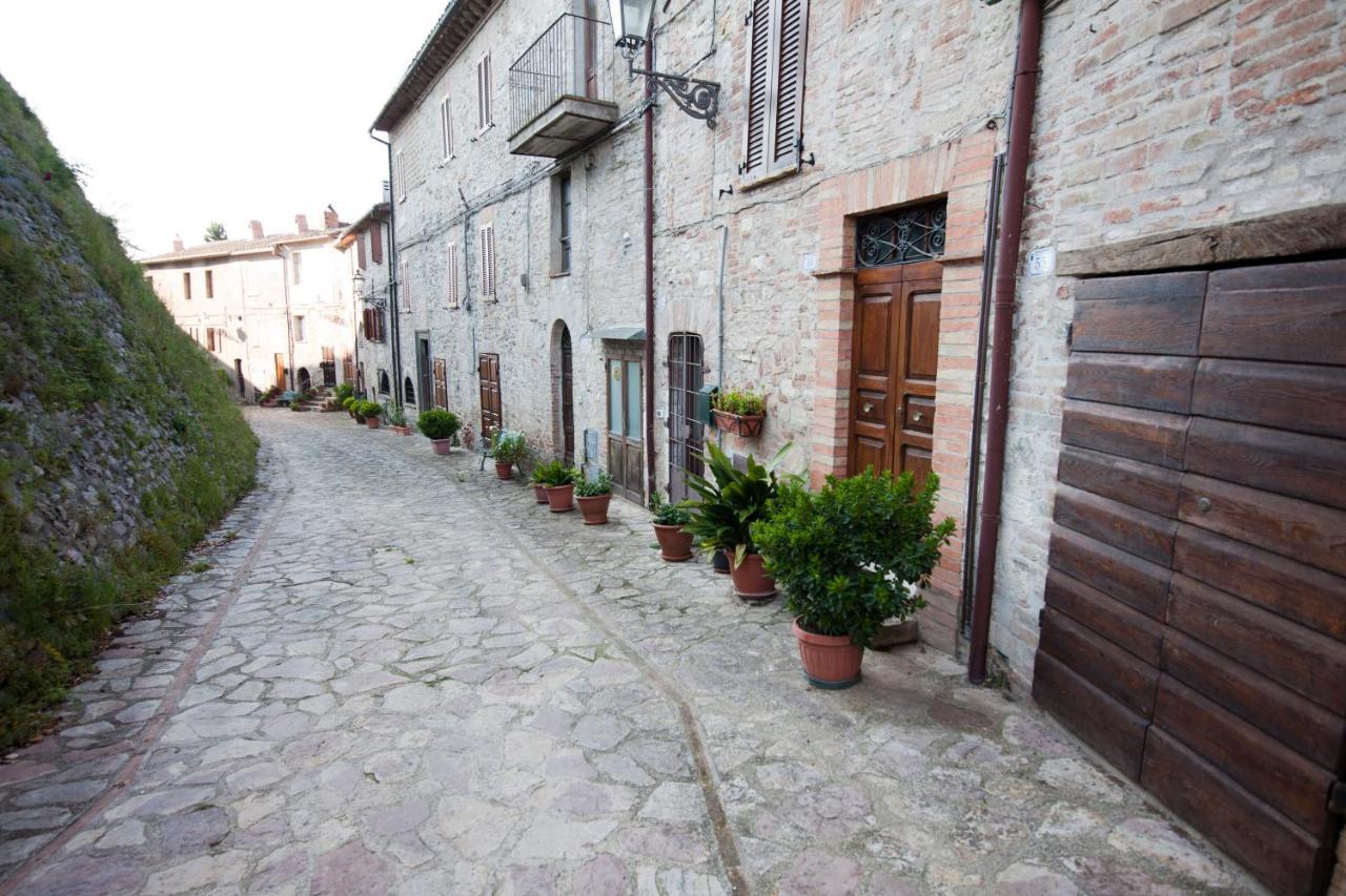 Il Borgo Di Olive Hotel Sismano Exterior photo